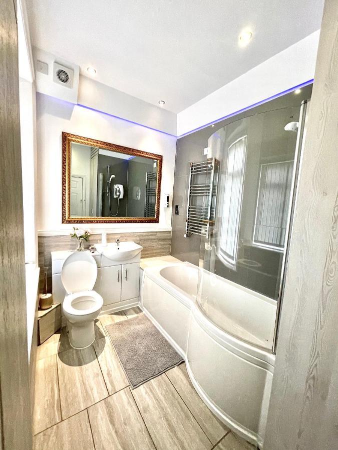 Large Luxury Apartment בלקפול מראה חיצוני תמונה